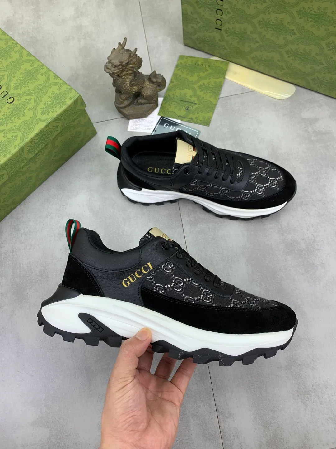 Men's shoes 💰P440💰[New model] (GUCCI) official website's latest 🎁🎁casual and fashionable men's shoes👟, hot style💥 style is simple and elegant, exclusive for trendy men. Unique official website's latest brand double G element 👑Gucci original style Decoration, fashionable and generous, made of original frosted calfskin ✅ fully imported first-layer pigskin lining, the official website specifies wear-resistant, lightweight original rubber casual outsole, classic model taken in real life 🎬38-44 (customized for 45) 4️⃣ colors available